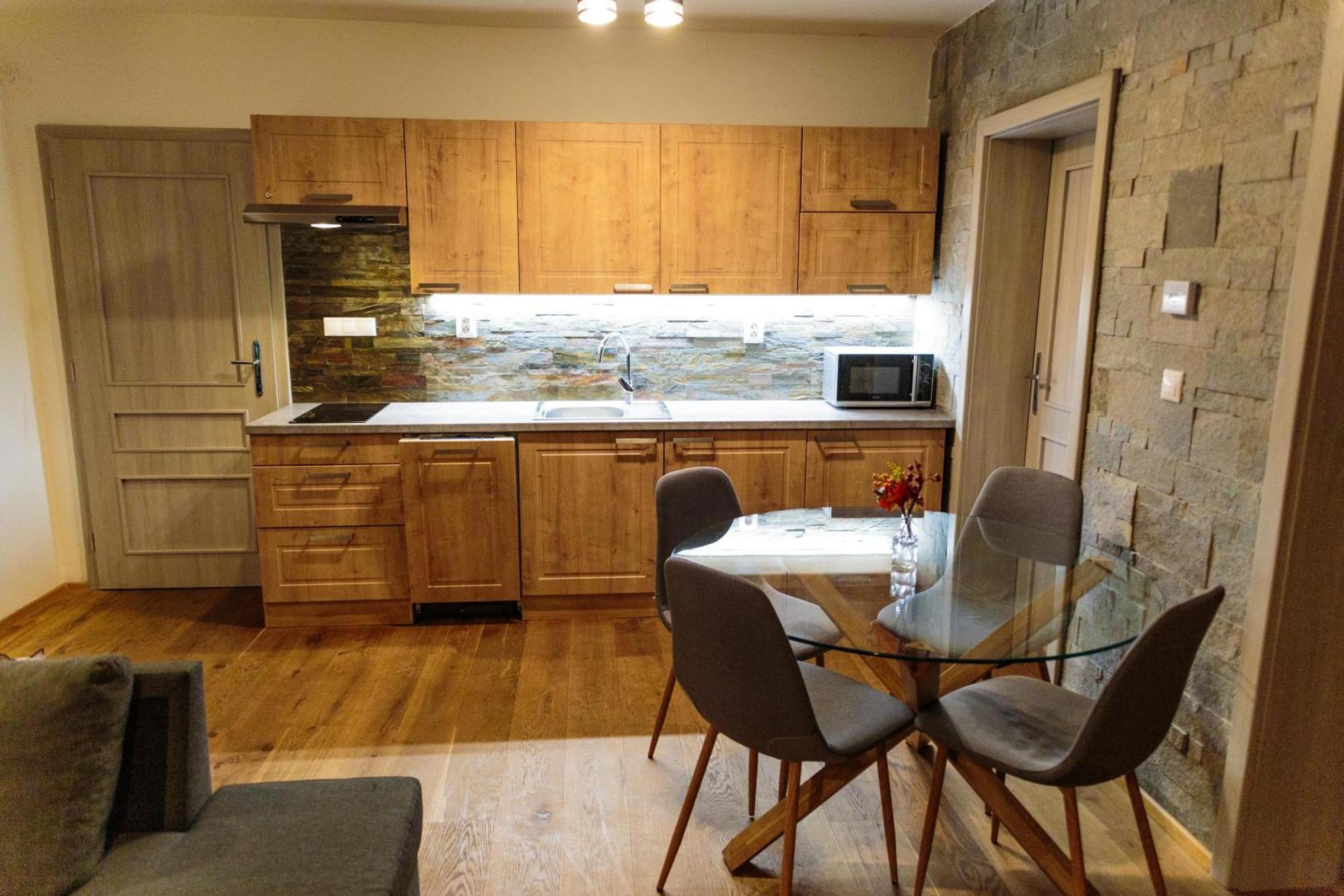 Apartman Myto มีโต ป็อด จุมเบียรอม ภายนอก รูปภาพ
